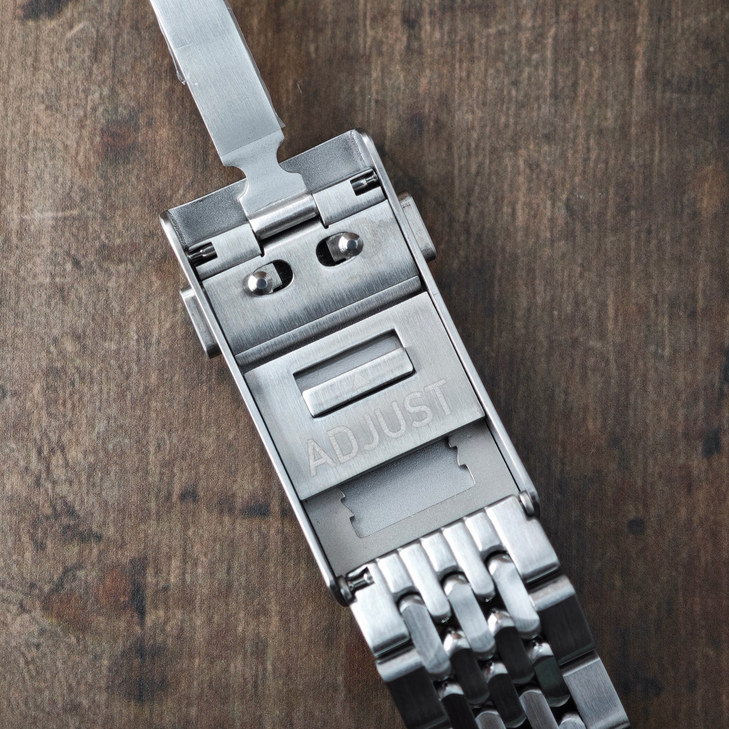 Signature Beads of Rice Bracelet (Fits Viajero and L2 Chronograph)